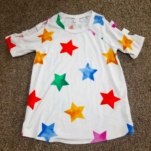 NWOT Now N Forever Cut Out Shoulder Stars Shirt/Size Small